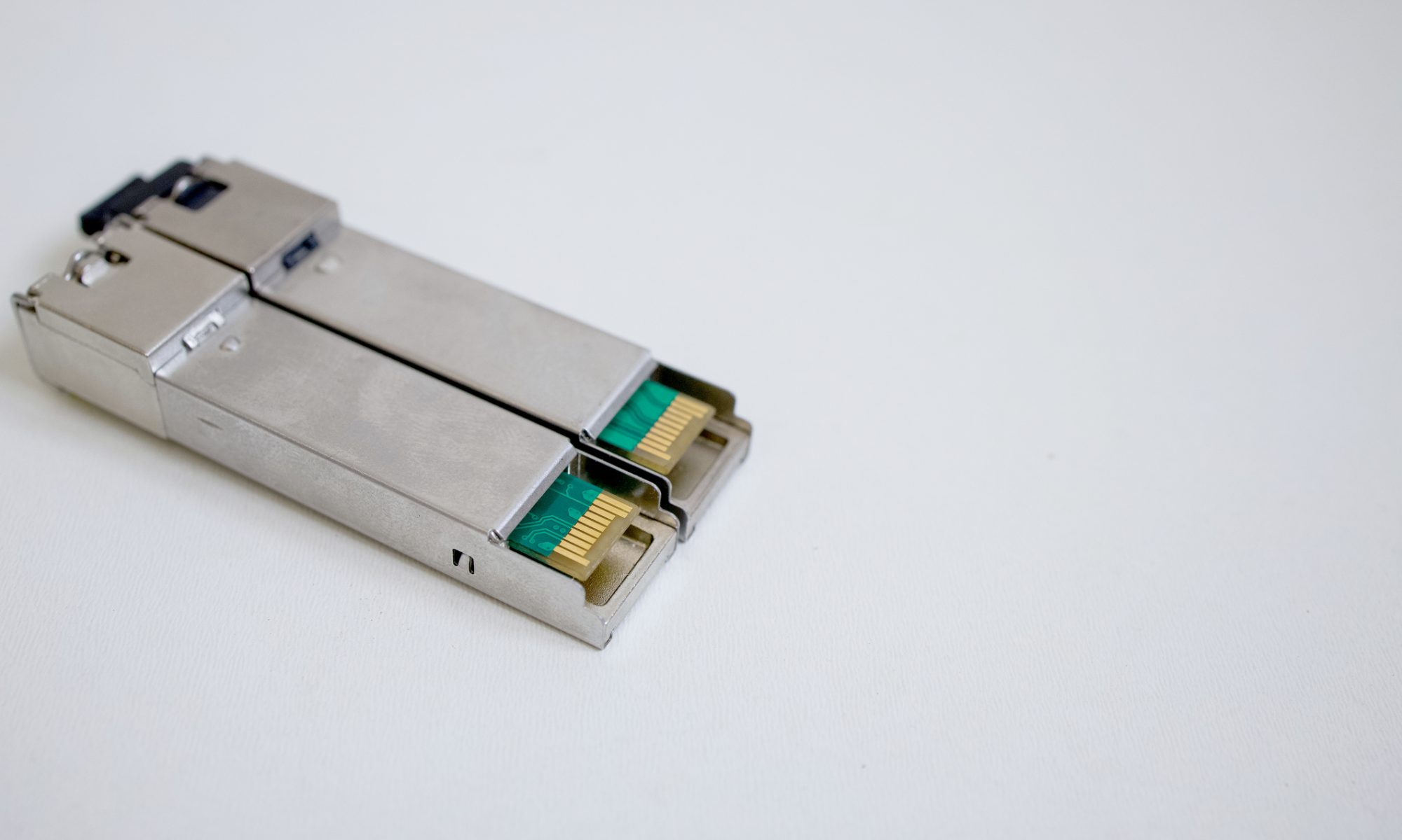 POET Technologies Partners With Lessengers on 1.6T Optical Transceivers ...