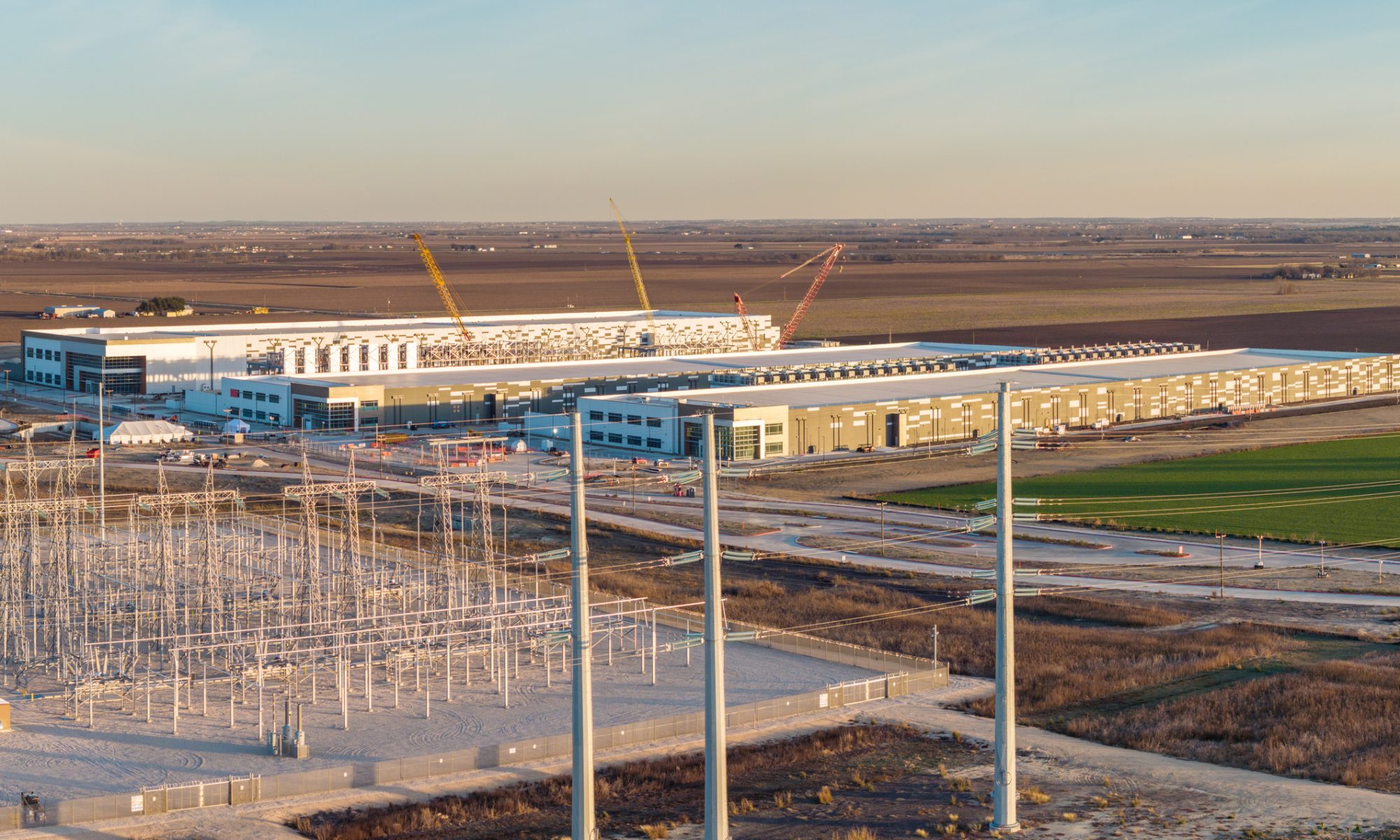 Riot Platforms Plans 400 Million Dollar Data Center Build in