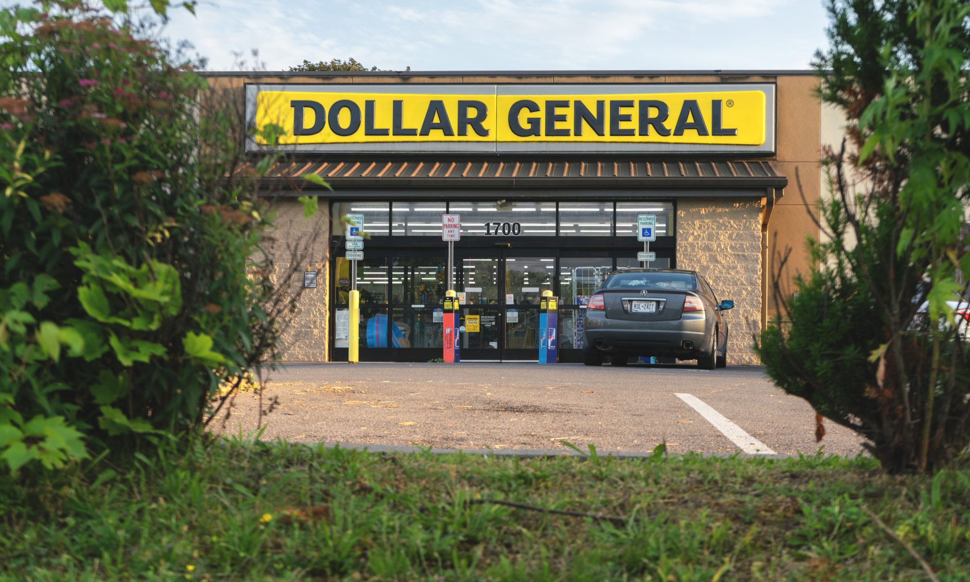 Dollar store earnings split the sector: Dollar General (DG) jumped 7.7% on a raised FY26 outlook while Dollar Tree (DLTR) fell 6.5% on a weak Q3 guide.
