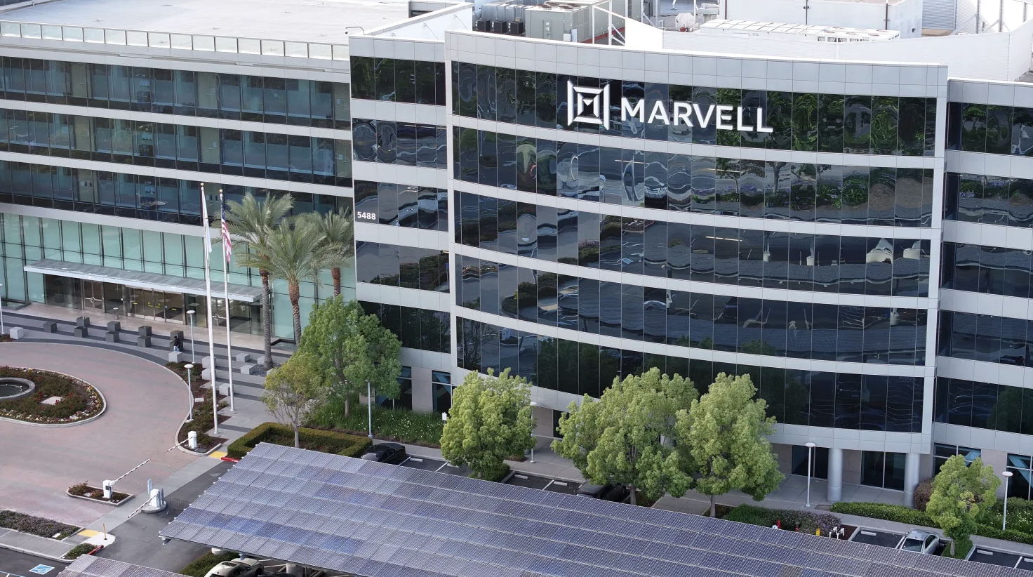 Marvell Q2 earnings topped estimates with data center revenue up 46% and strong Q3 guidance. MRVL still fell 5%+. Here is what the selloff is really about.