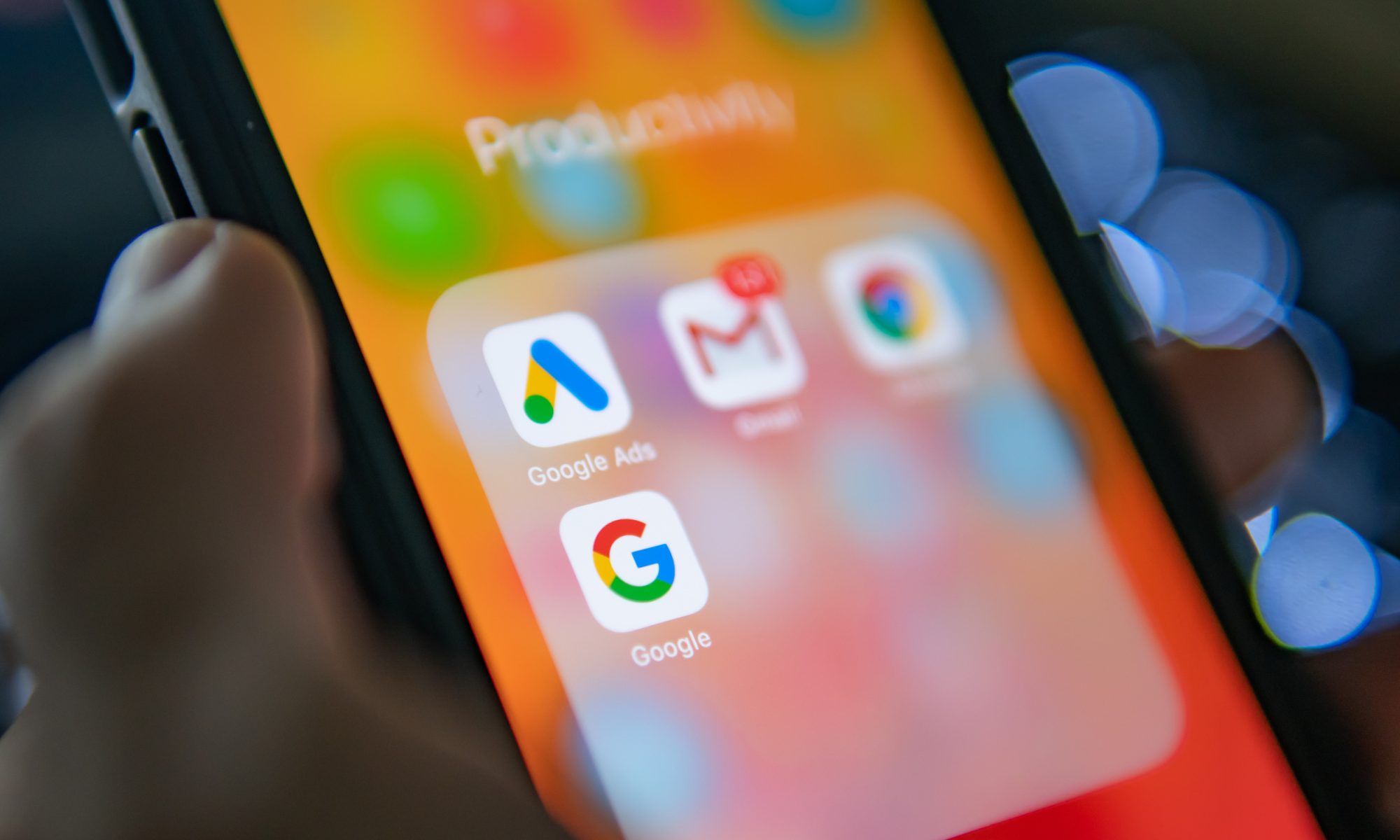 A federal judge refused to force Alphabet to sell its AdX exchange, accepting behavioral remedies. Publishers keep paying the 20% fee. GOOG rose 0.53%.