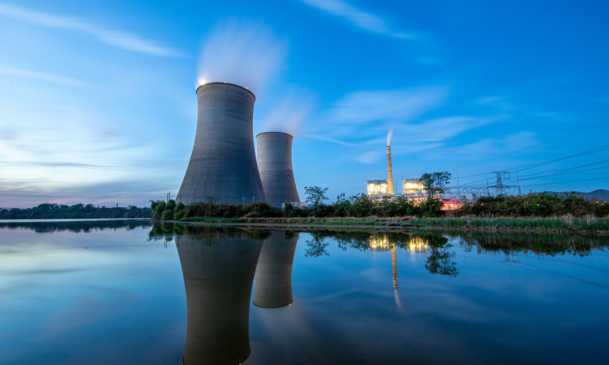 UBS cut NuScale Power stock to Sell with a $6 target, citing a five-year timeline and $700M cash burn. SMR fell 11% as analysts split the nuclear trade.