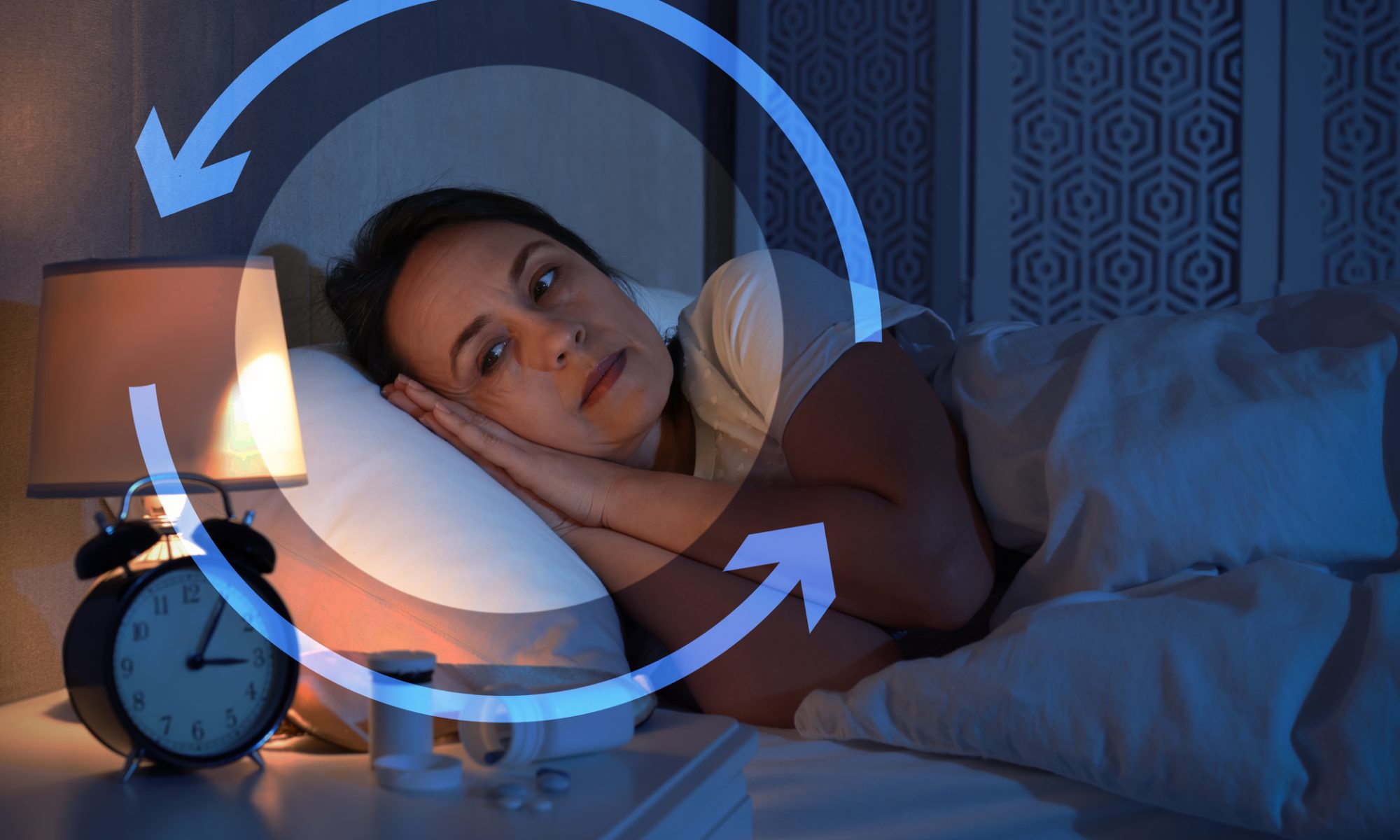 Woman lying awake in bed beside an alarm clock, with circular arrows illustrating a disrupted sleep-wake cycle.